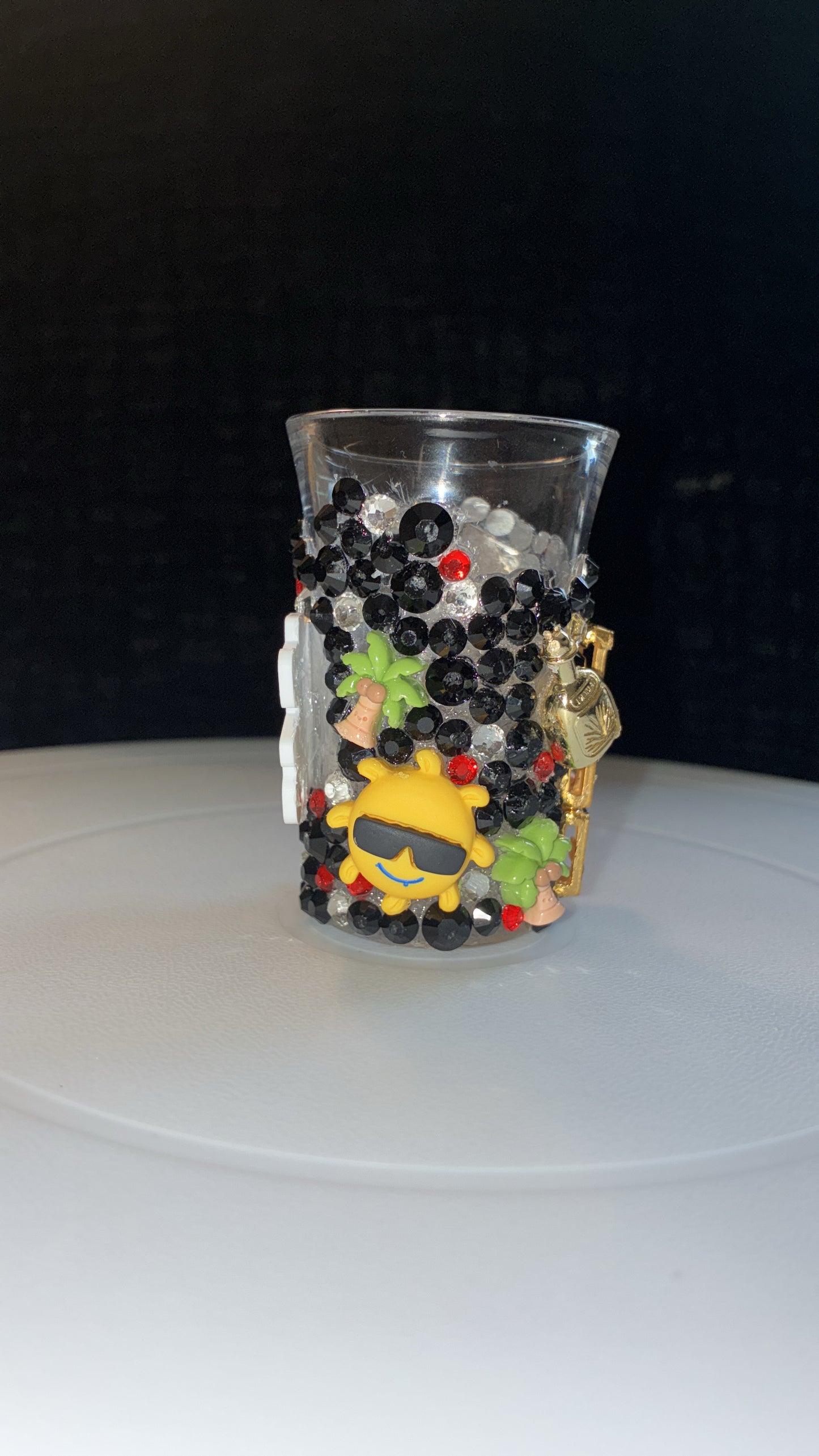 "Junk" Shot-Glass: Living my best life!