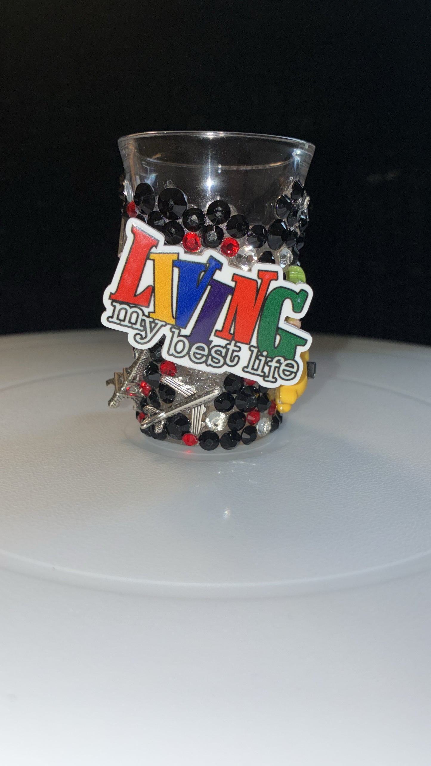 "Junk" Shot-Glass: Living my best life!