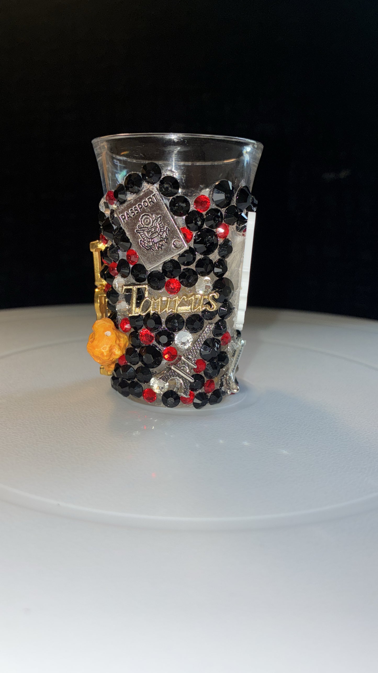 "Junk" Shot-Glass: Living my best life!