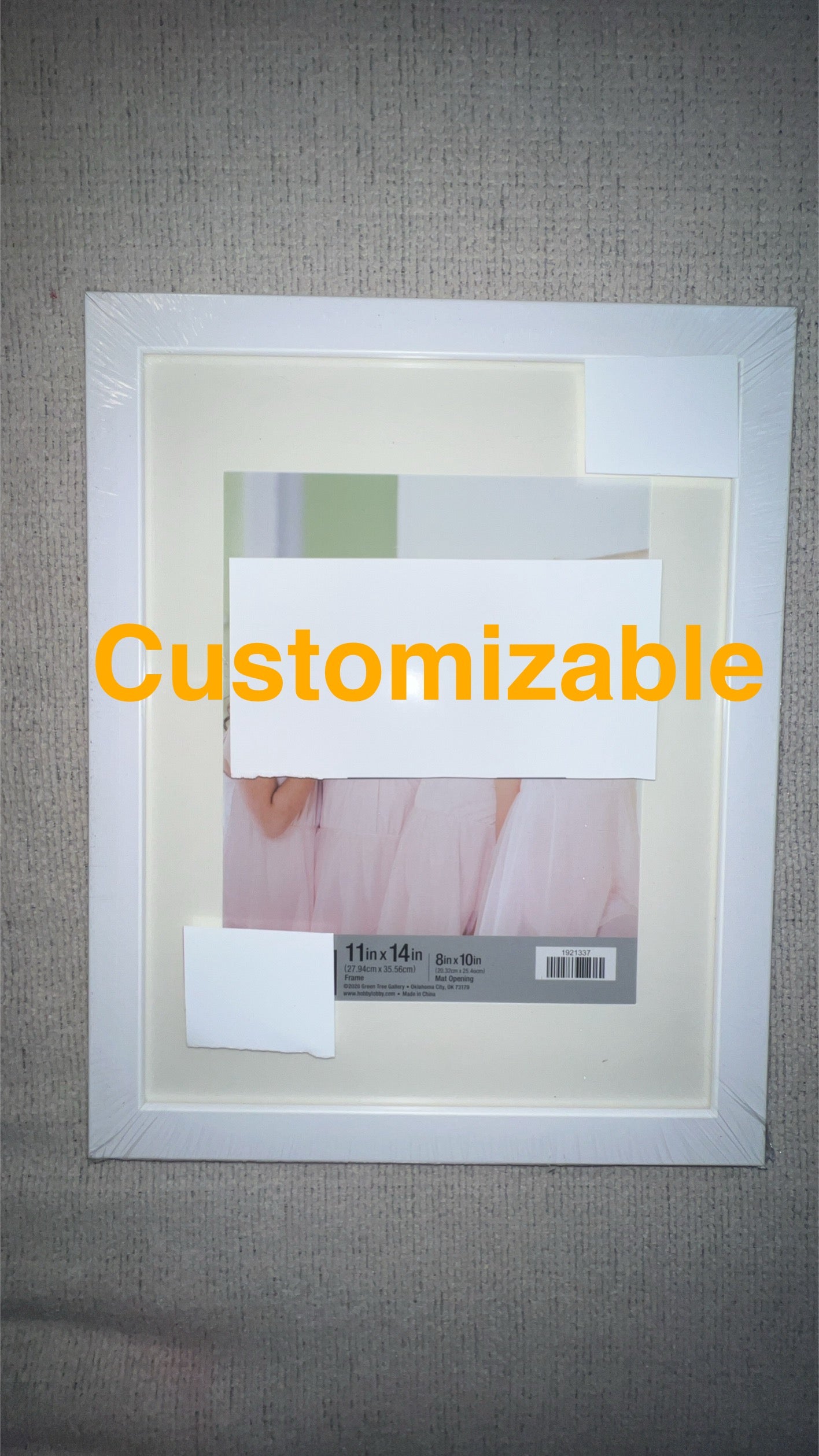 Customizable 11x14 inch frame