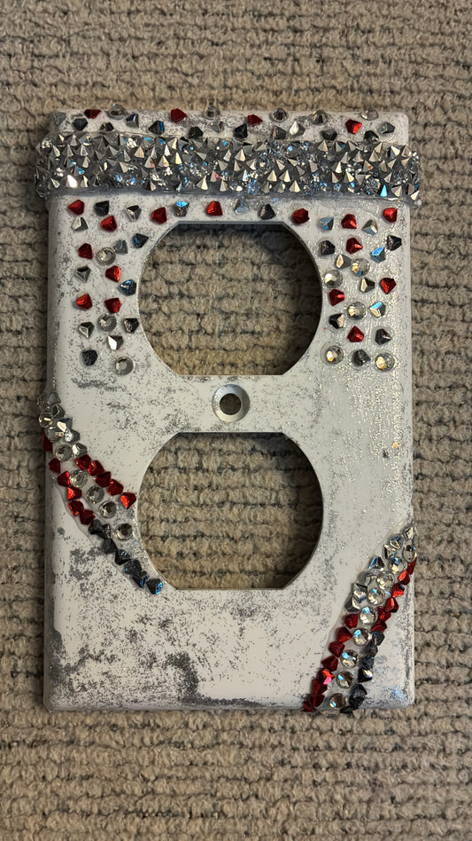 “Junk” wall plate: Classy