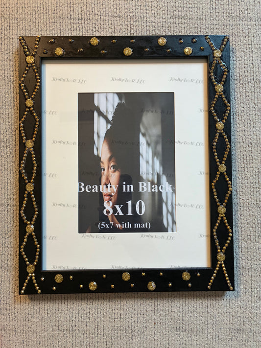 8x10/5x7 Picture frame – ‘Beauty in Black’